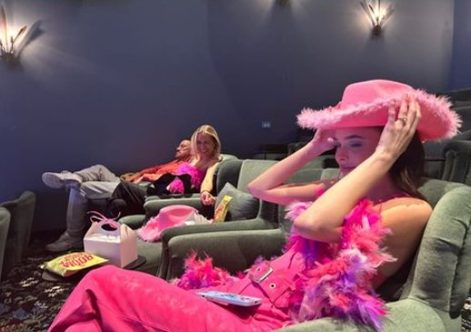 Gomez wore pink outfit to watch Barbie (2023)